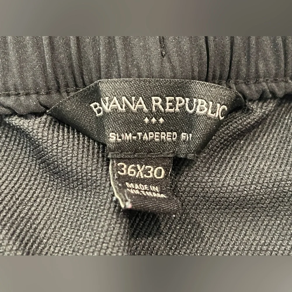 Banana Republic Tech Woven Taper Pants‎